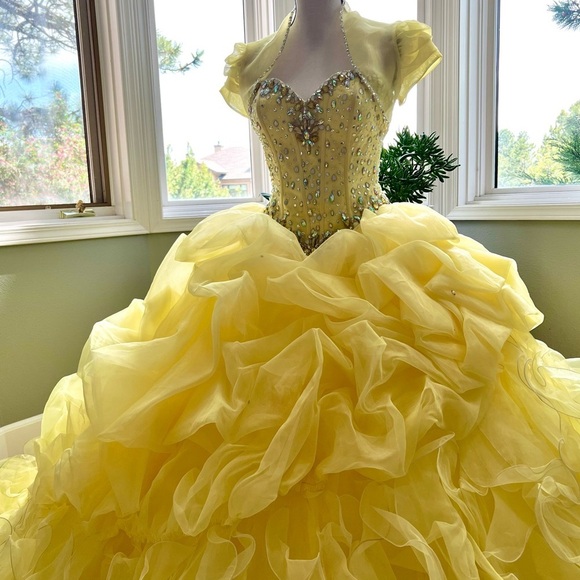 Mori Lee Dresses & Skirts - Beautiful bright yellow Mori Lee Quinceañera dress